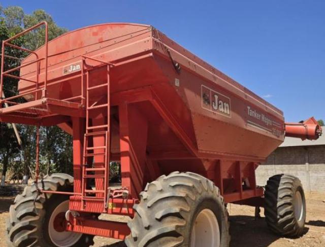 Carreta Graneleira Tanker Magnu 35.000